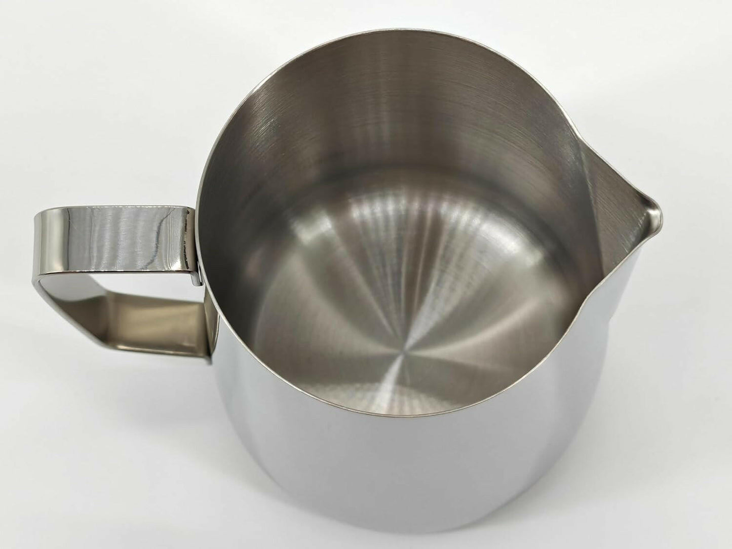 Swigrance Wax Pouring Pitcher